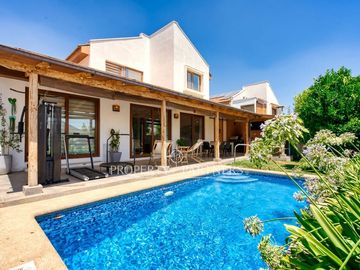 ¡Gran Oportunidad en Condominio Cumbres Peñalolén!