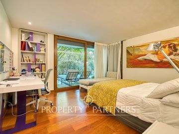 Fabuloso duplex con jardín en excelente sector de Vitacura