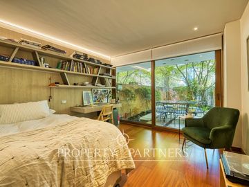 Fabuloso duplex con jardín en excelente sector de Vitacura