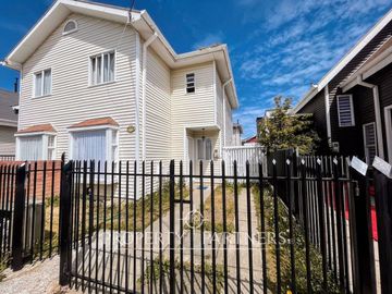 Se vende acogedora y linda casa en Villa Molinera