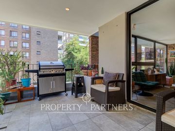 Departamento moderno ubicado en barrio residencial en Providencia