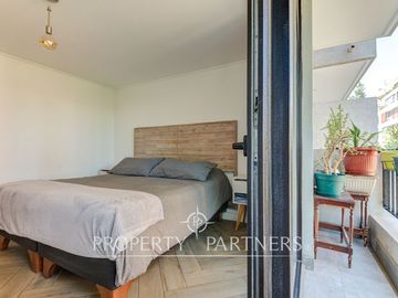 Departamento moderno ubicado en barrio residencial en Providencia
