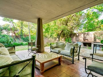 EXCEPCIONAL CASA, GRAN TERRENO