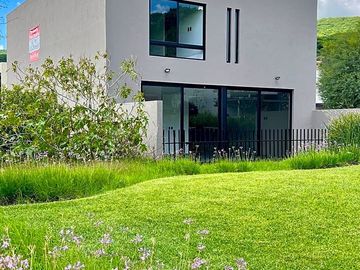 CASA EN VENTA  ALTOZANO EL NUEVO QUERÉTARO