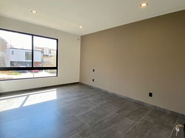 CASA EN VENTA  ALTOZANO EL NUEVO QUERÉTARO