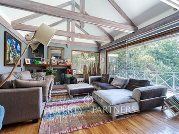 Casa con gran terreno, Huinganal