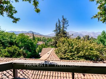 Casa con gran terreno, Huinganal