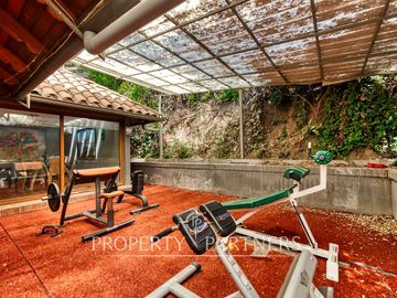 Casa con gran terreno, Huinganal