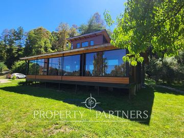 Linda y moderna casa en condominio a orillas del Río Cruces
