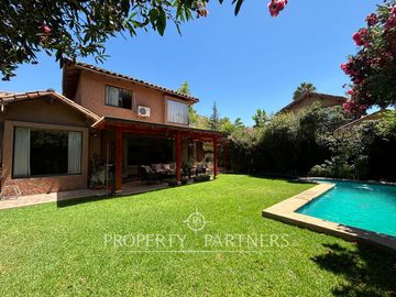 Impecable y Encantadora Casa en Condominio Altos del Carmen , Huechuraba