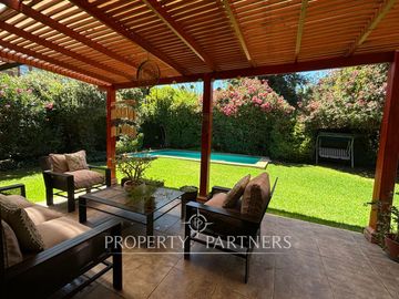 Impecable y Encantadora Casa en Condominio Altos del Carmen , Huechuraba