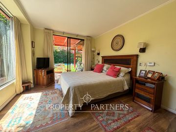 Impecable y Encantadora Casa en Condominio Altos del Carmen , Huechuraba