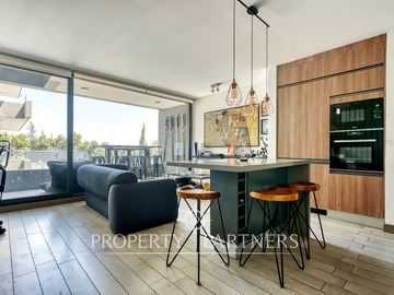 ¡Gran Oportunidad! Amplio y Moderno duplex a pasos del Sport Francés