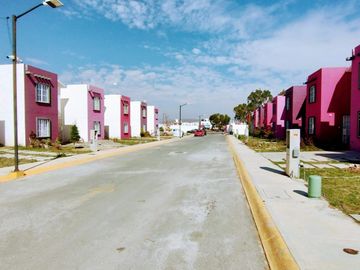 CASA EN VENTA EN PASEOS DE CHAVARRIA,MINERAL DE LA REFORMA ,HGO.