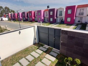 CASA EN VENTA EN PASEOS DE CHAVARRIA,MINERAL DE LA REFORMA ,HGO.