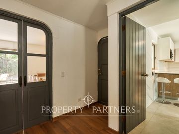 LINDA CASA REMODELADA, PASAJE, GRAN CONECTIVIDAD