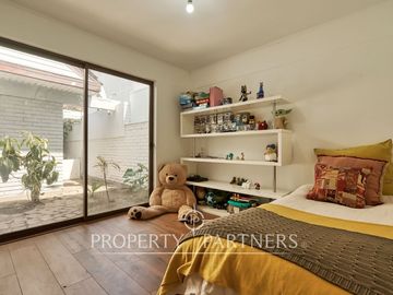 LINDA CASA REMODELADA, PASAJE, GRAN CONECTIVIDAD