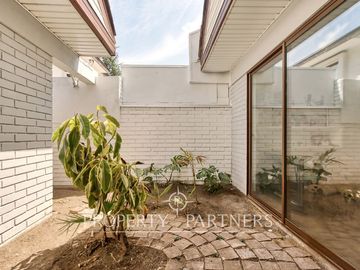 LINDA CASA REMODELADA, PASAJE, GRAN CONECTIVIDAD