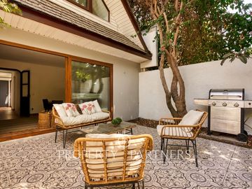 LINDA CASA REMODELADA, PASAJE, GRAN CONECTIVIDAD