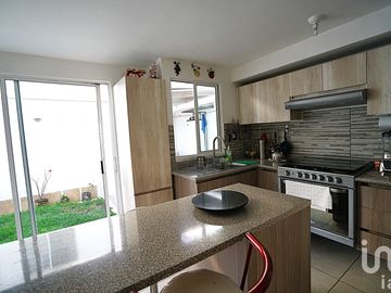CASA EN VENTA 3 CANTOS ZONA CUAUTLANCINGO, VOLKSWAGEN.