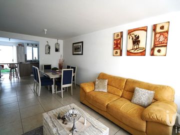 CASA EN VENTA 3 CANTOS ZONA CUAUTLANCINGO, VOLKSWAGEN.
