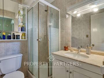 HERMOSO DEPARTAMENTO DUPLEX  A LA VENTA EN EXCLUSIVO CONDOMINIO DE PEÑALOLÉN ALTO