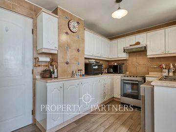 HERMOSO DEPARTAMENTO DUPLEX  A LA VENTA EN EXCLUSIVO CONDOMINIO DE PEÑALOLÉN ALTO