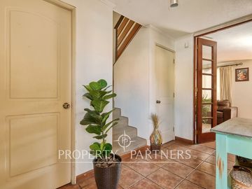 CASA EN VENTA EN CONDOMINIO, SECTOR CONSISTORIAL DE PEÑALOLÉN
