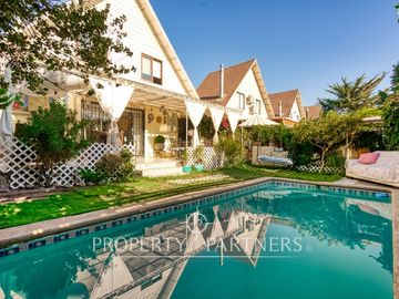 HERMOSA CASA  EN  VENTA DENTRO DE CONDOMINIO EN PEÑALOLÉN
