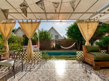 HERMOSA CASA  EN  VENTA DENTRO DE CONDOMINIO EN PEÑALOLÉN