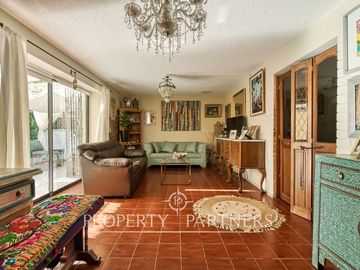 HERMOSA CASA  EN  VENTA DENTRO DE CONDOMINIO EN PEÑALOLÉN