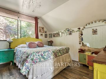HERMOSA CASA  EN  VENTA DENTRO DE CONDOMINIO EN PEÑALOLÉN