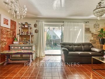 HERMOSA CASA  EN  VENTA DENTRO DE CONDOMINIO EN PEÑALOLÉN