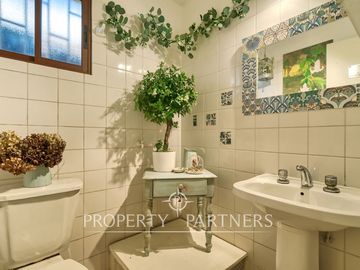 HERMOSA CASA  EN  VENTA DENTRO DE CONDOMINIO EN PEÑALOLÉN