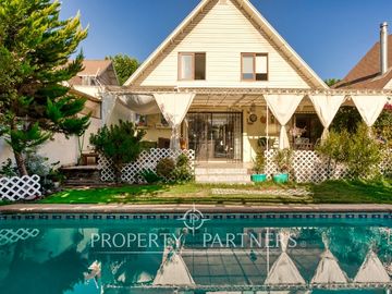 HERMOSA CASA  EN  VENTA DENTRO DE CONDOMINIO EN PEÑALOLÉN