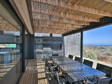 Exclusiva Casa en  de Agua Dulce, Huentelauquen.