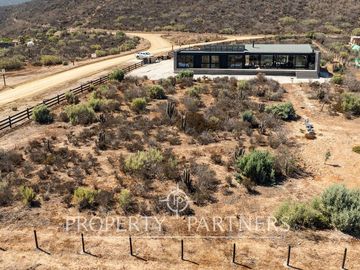 Exclusiva Casa en  de Agua Dulce, Huentelauquen.