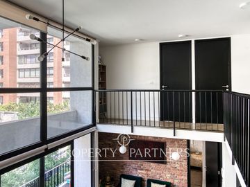 Dúplex en moderno edificio con piscina, Providencia