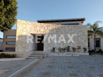 Residencia estilo Toscana en Balcones de Juriquilla - (3)
