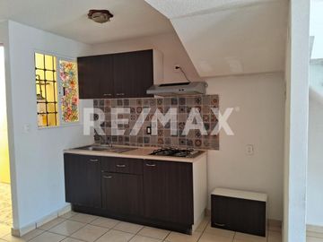 CASA EN VENTA, FRACCIONAMIENTO LA FLORIDA.  - (3)
