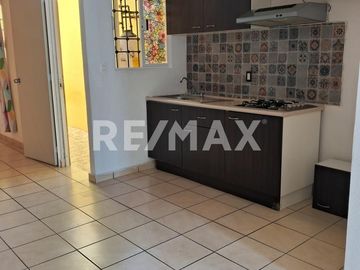 CASA EN VENTA, FRACCIONAMIENTO LA FLORIDA.  - (3)