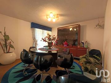 Casa en venta en Residencial El Dorado, Tlanepantla, Estado de México. (SOLO PAGO DE CONTADO)