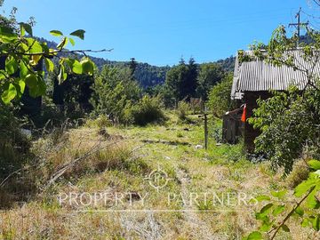 Terreno en excelente ubicación entre calle principal y Río Fuy de Neltume
