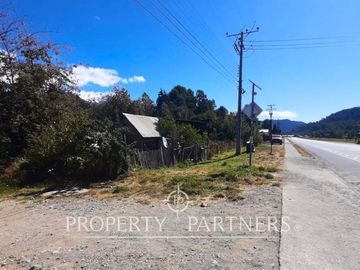 Terreno en excelente ubicación entre calle principal y Río Fuy de Neltume