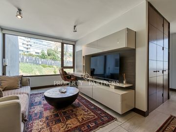 Departamento con vista despejada en San Carlos de Apoquindo