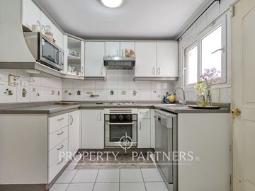 Venta de Acogedora y Luminosa Casa en Condominio. La Reina