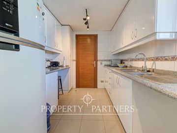 Venta de amplio departamento ubicado en zona residencial de Providencia