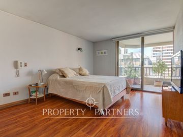 Venta de amplio departamento ubicado en zona residencial de Providencia