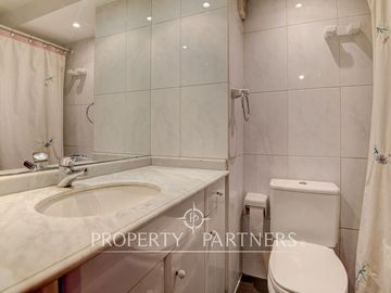 Venta de amplio departamento ubicado en zona residencial de Providencia