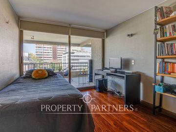 Venta de amplio departamento ubicado en zona residencial de Providencia